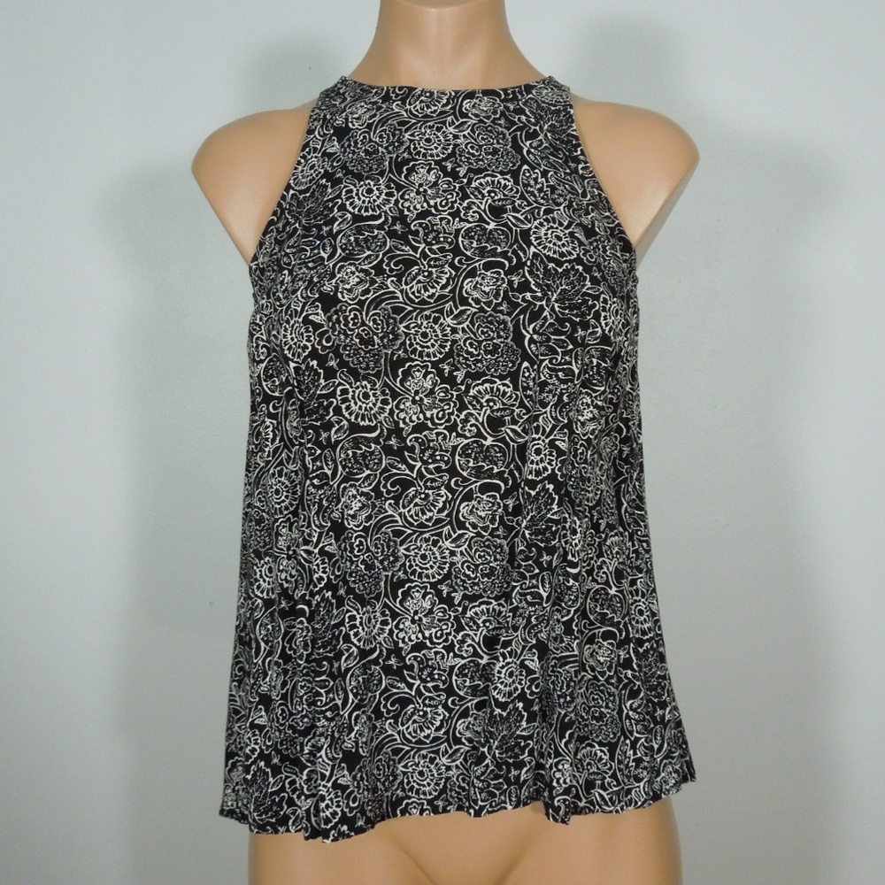 Old Navy Floral Patterned Tank Top